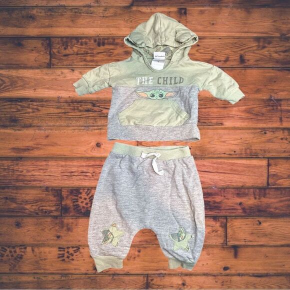 5 for $25🔥Star Wars "The Child" "Cutest In The Galaxy" Sweat Outfit Newborn - Picture 1 of 10